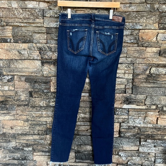 Hollister Blue Skinny Jeans with Distressed Details - Picture 5 of 9